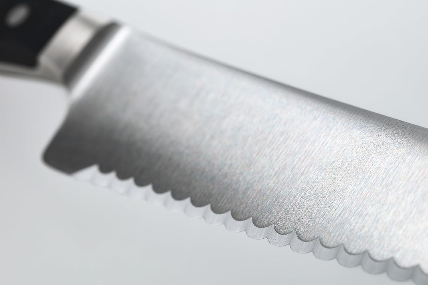Wüsthof Classic 10" Super Slicer Bread Knife