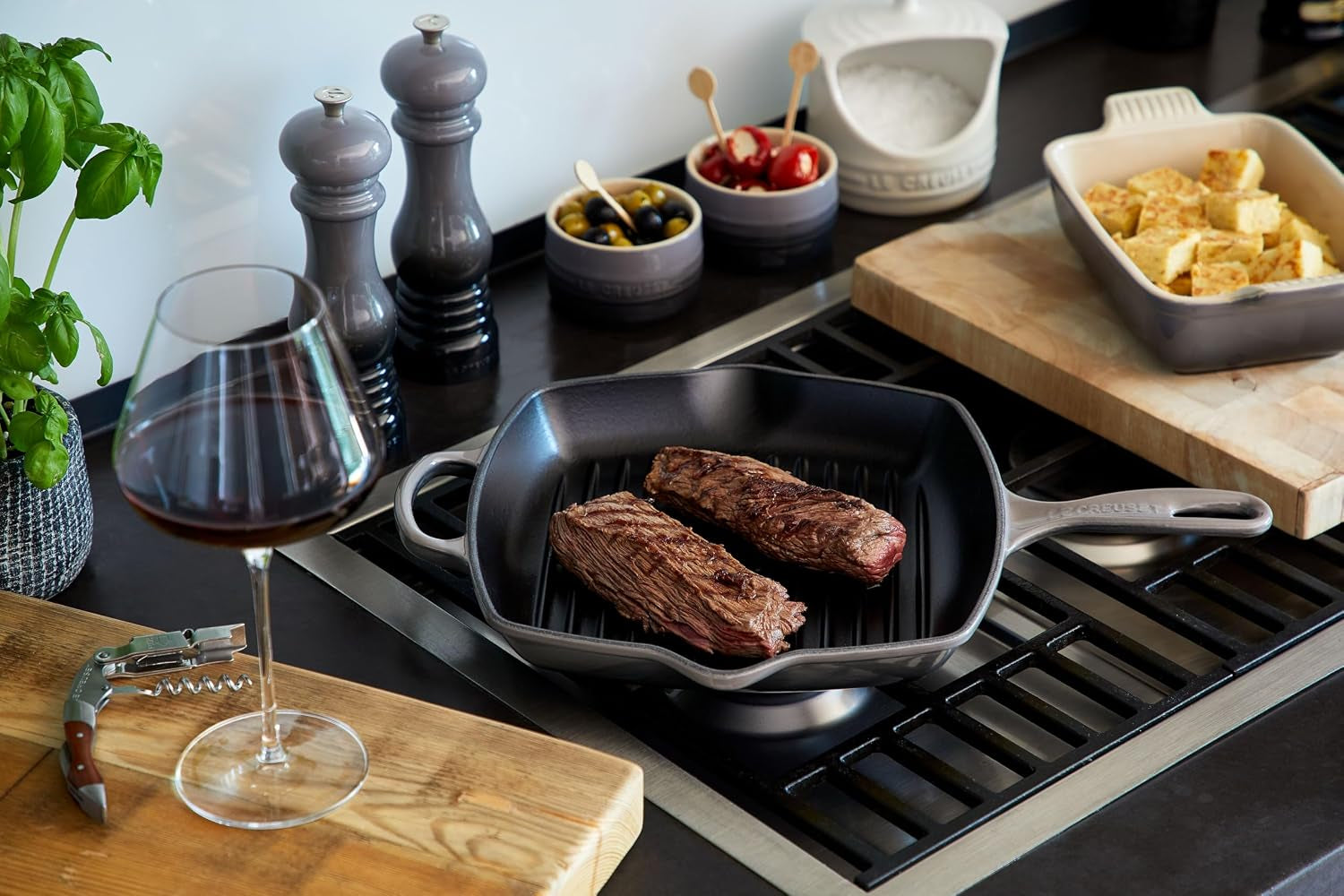 Le Creuset Enameled Cast Iron Signature Square Skillet Grill, 10.25"
