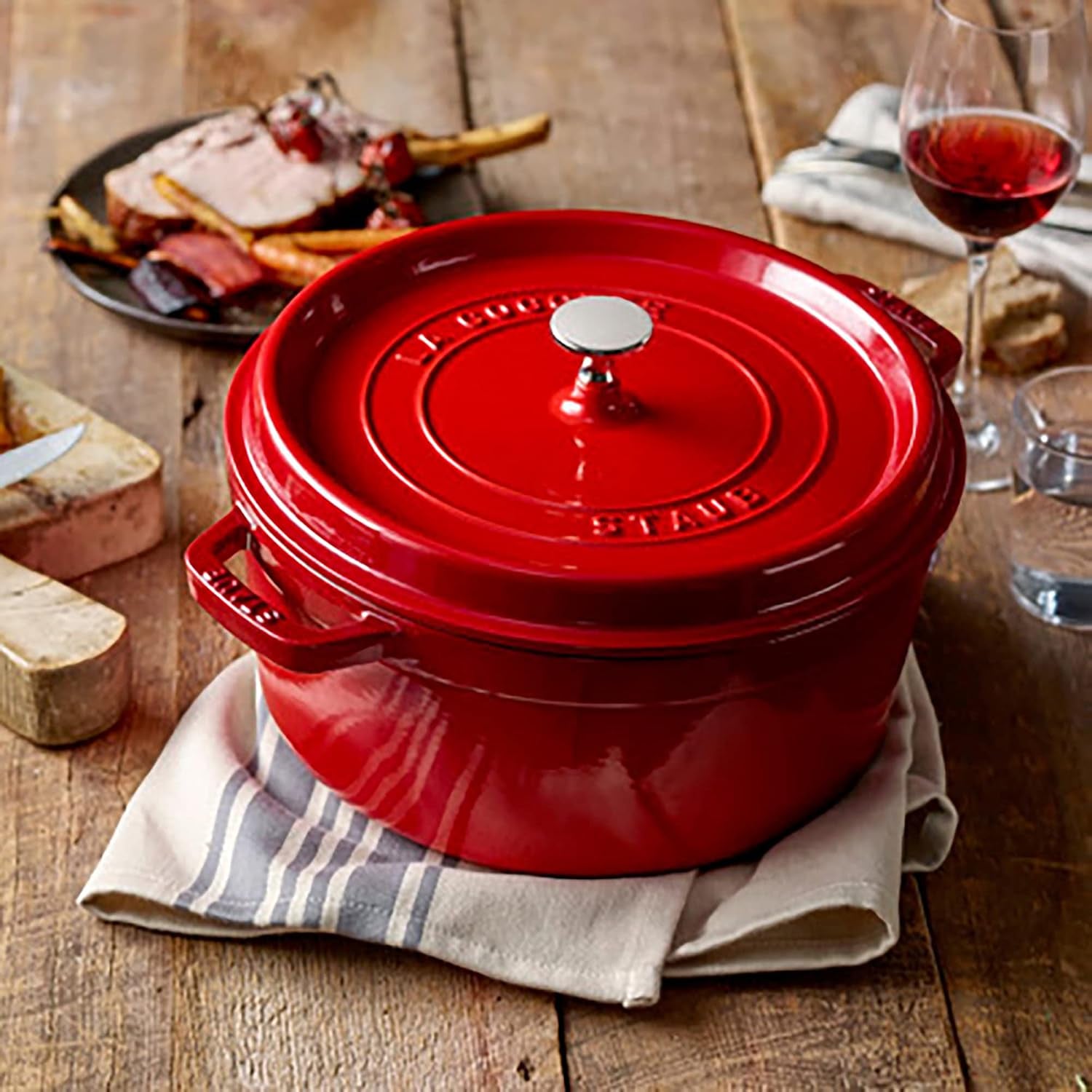 Staub Cast Iron 5.5-Quart Round Cocotte