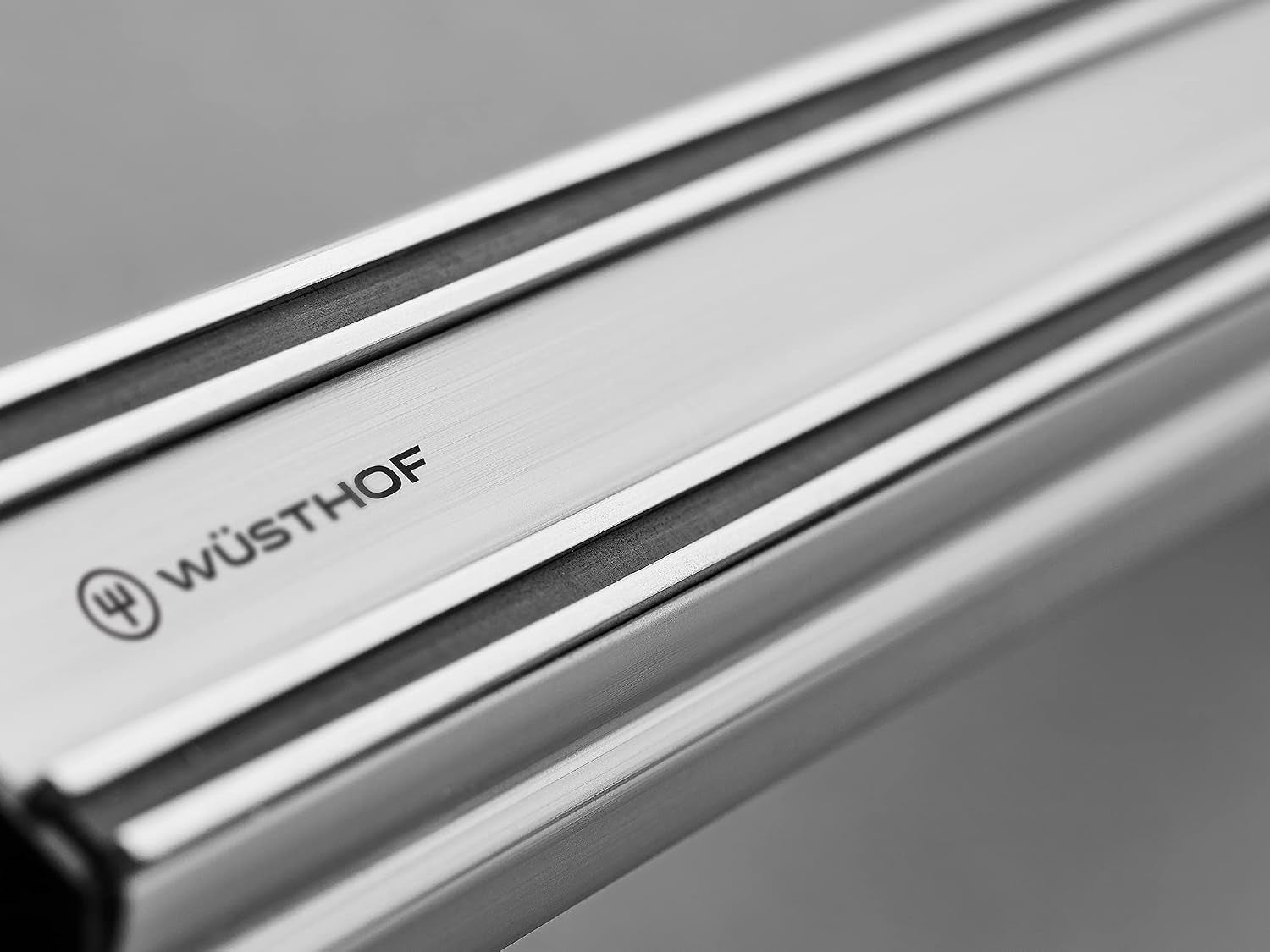WÜSTHOF 12" Aluminum Magnabar