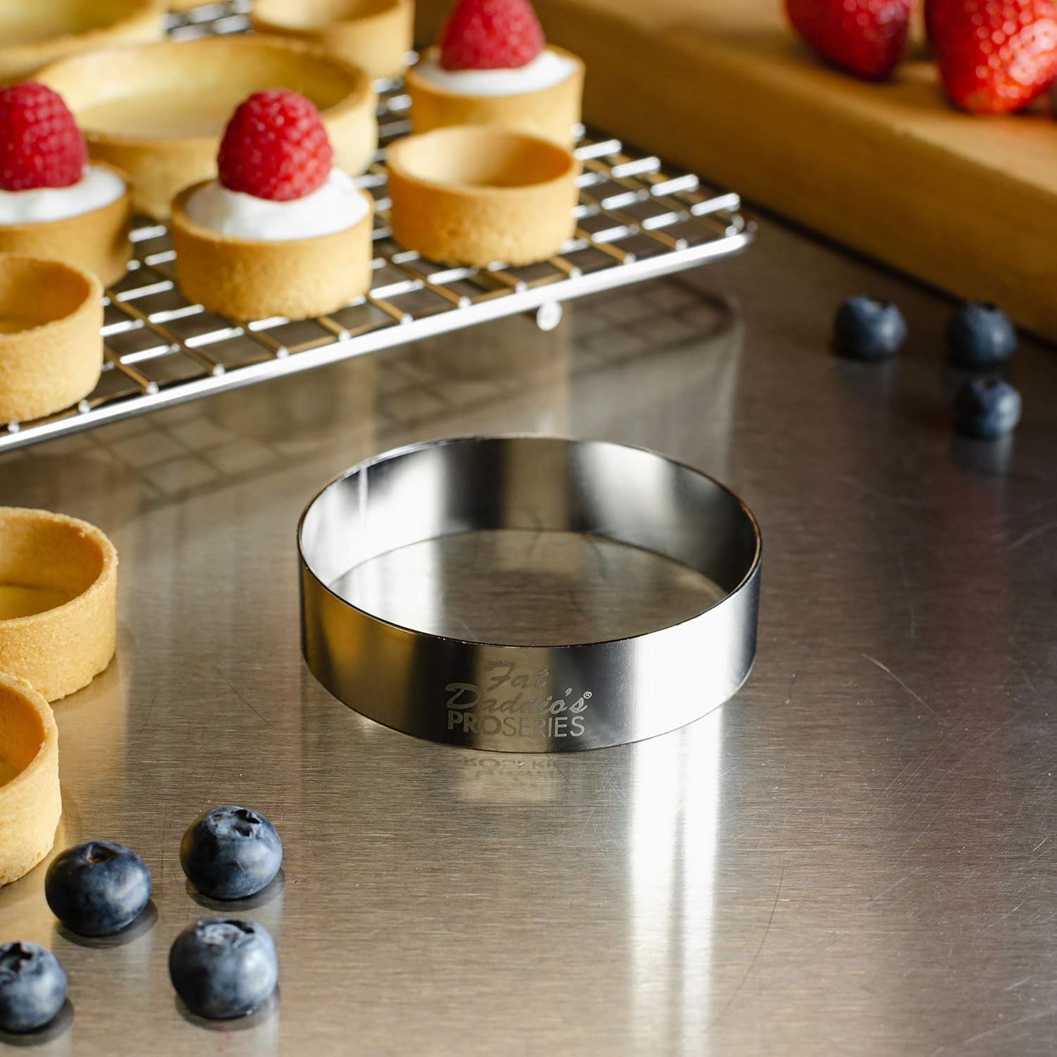 Fat Daddio's Stainless Steel Round Cake & Pastry Ring, 3 x 0.75 Inch