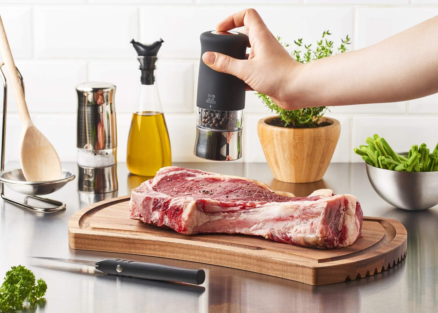 Peugeot Fidji 8-Inch Pepper Mill
