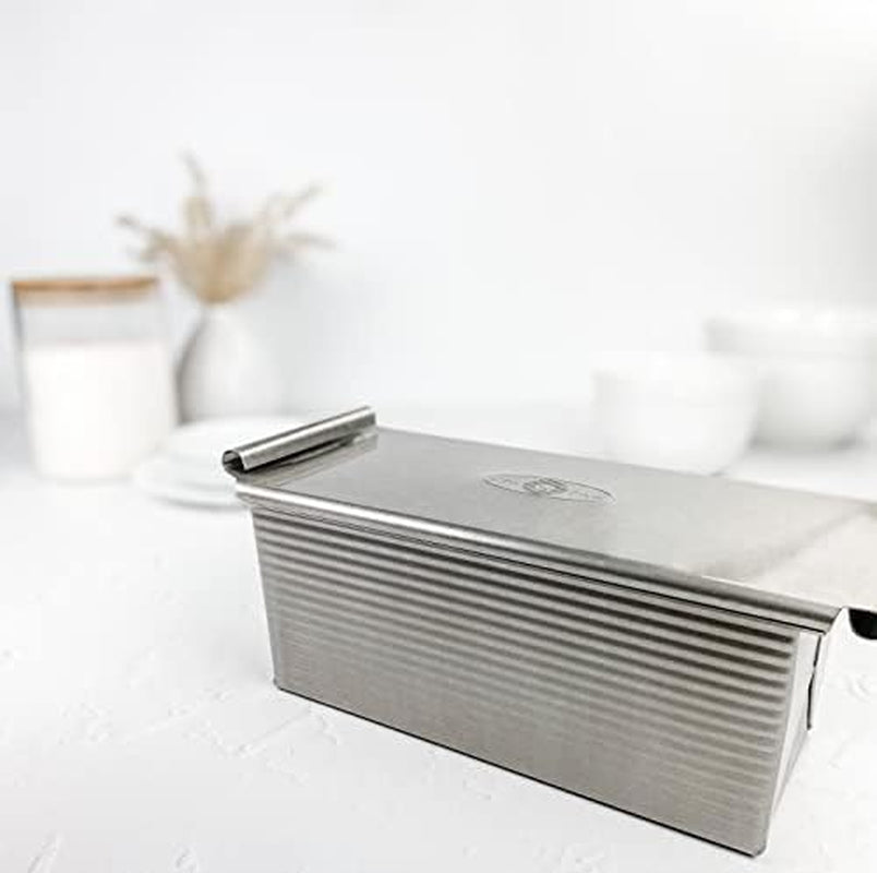 USA Pan Bakeware Pullman Loaf Pan With Cover, 9 x 4 inch, Nonstick & Q