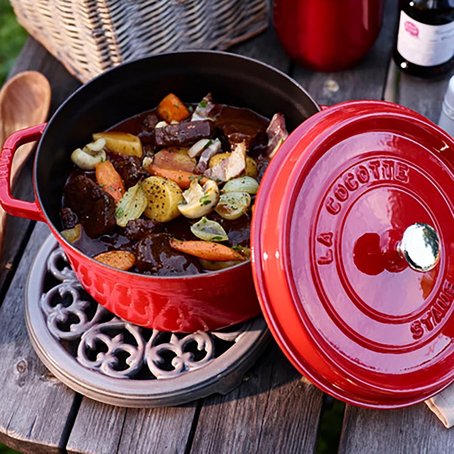 Staub Cast Iron 5.5-Quart Round Cocotte