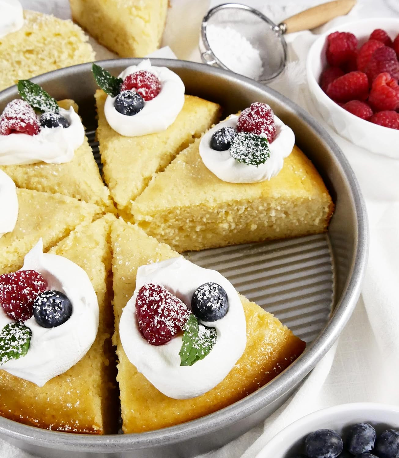 USA Pan Wilton Excelle Elite 9-Inch Round Cake Pan